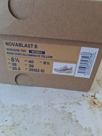 Used Asics novablast 6 bike — image 9 of 10