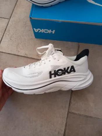 Tweedehands Hoka Clifton 10 bike — afbeelding 2 van 2