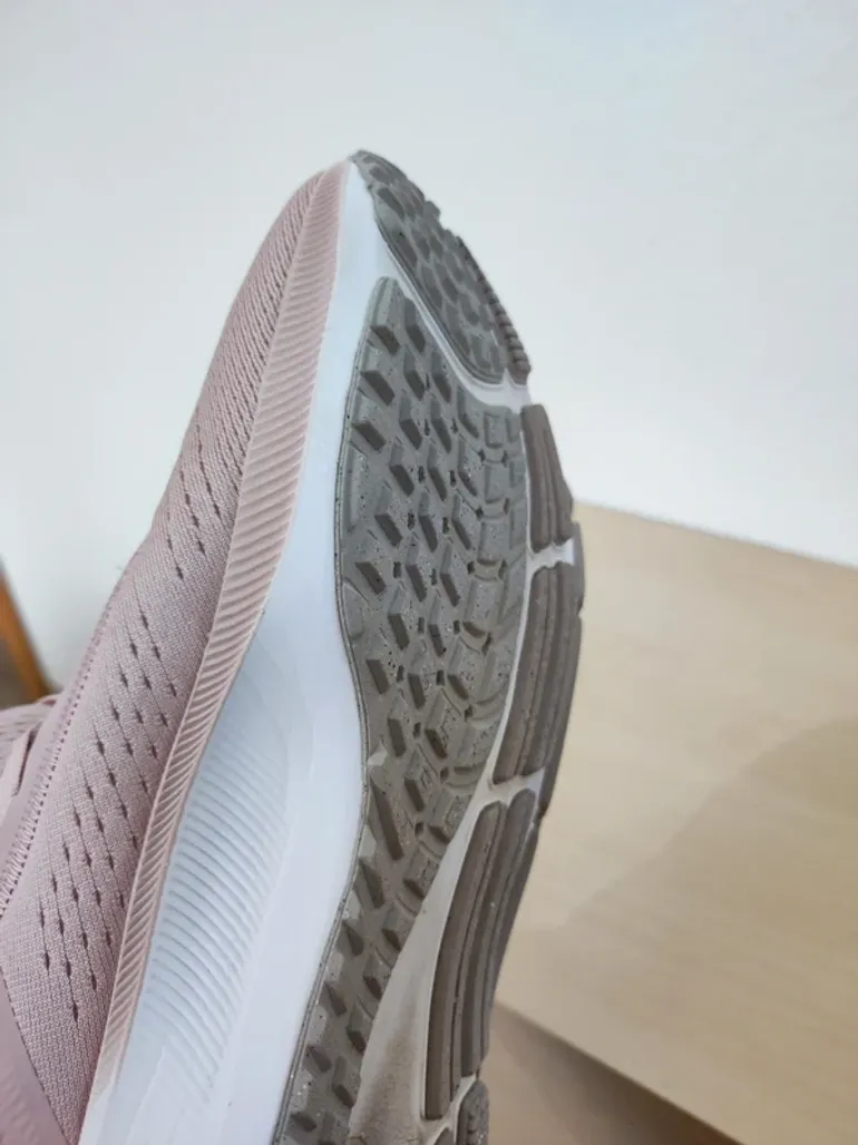 Tweedehands Nike womens shoes bike — afbeelding 5 van 6