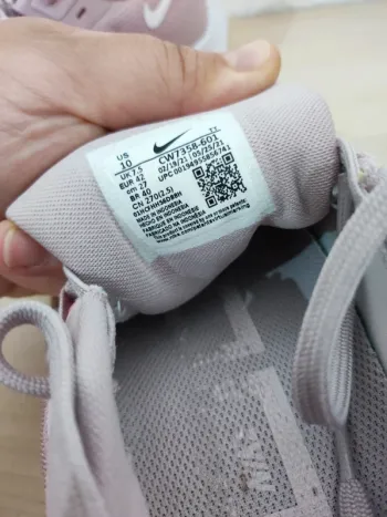 Tweedehands Nike womens shoes bike — afbeelding 4 van 6