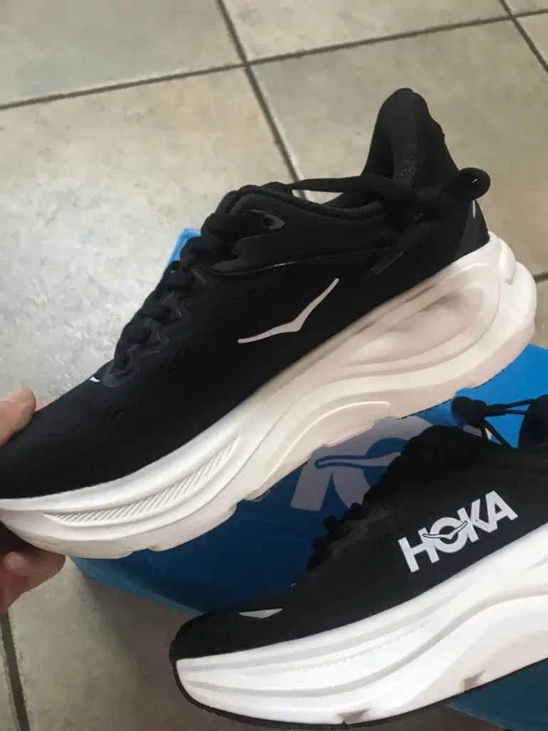 Tweedehands Hoka Scarpe 39 1/3 bike — afbeelding 2 van 7