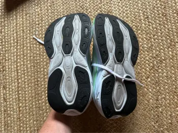 Używany New Balance Fresh Foam X More bike — zdjęcie 7 z 8