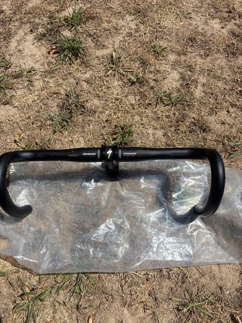 Käytetty Specialized Handlebar 2025 bike
