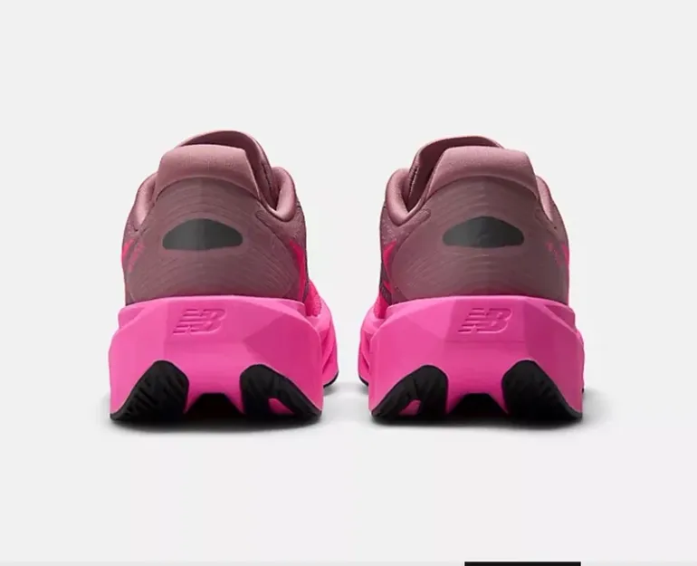 New Balance Rebel v5 bike d'occasion — image 3 sur 4