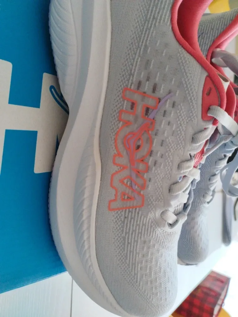 Tweedehands Hoka Mach 6 bike — afbeelding 3 van 8