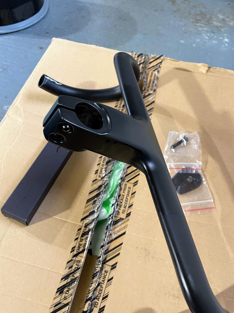 Brugt AVIAN Canary Integrated Handlebar 2026 bike — billede 2 af 4