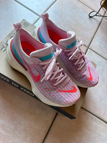 Used Nike invincible run 3 bike