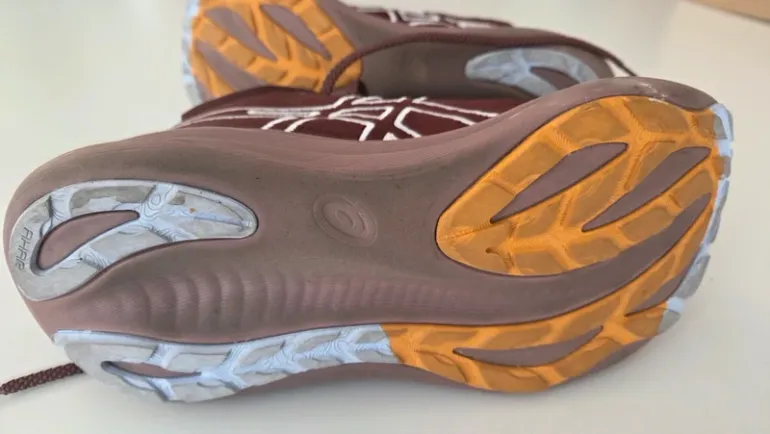 Gebrauchtes Asics Gel-Nimbus 27 TR bike — Bild 2 von 5