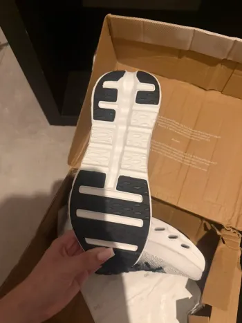 Tweedehands On Running Baskets Taille 37 bike — afbeelding 6 van 10