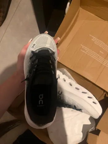 Tweedehands On Running Baskets Taille 37 bike — afbeelding 9 van 10
