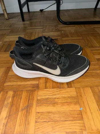 Použité Nike Running Shoes bike