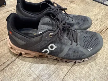 On Running ON Schuhe Damen Gr.41 bike de segunda mano