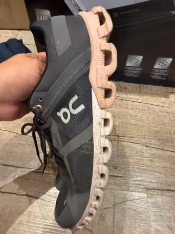 Used On Running ON Schuhe Damen Gr.41 bike — image 7 of 11