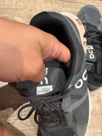 Used On Running ON Schuhe Damen Gr.41 bike — image 9 of 11