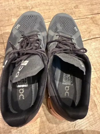 Used On Running ON Schuhe Damen Gr.41 bike — image 4 of 11