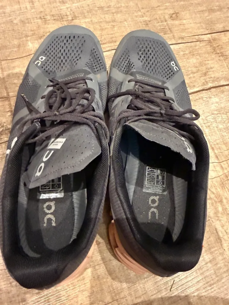 Used On Running ON Schuhe Damen Gr.41 bike — image 4 of 11