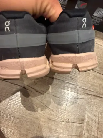 Used On Running ON Schuhe Damen Gr.41 bike — image 5 of 11