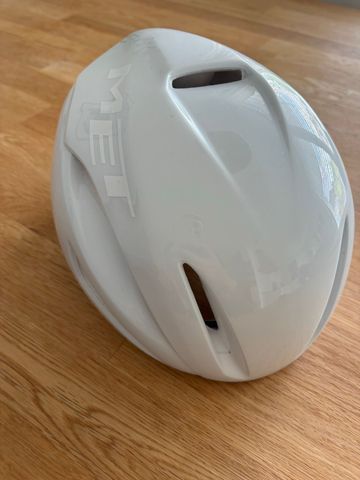 Brugt MET Manta MIPS Aero Helmet 2026 bike — billede 3 af 7