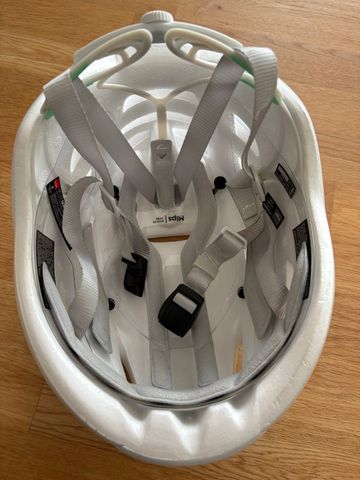 Brugt MET Manta MIPS Aero Helmet 2026 bike — billede 5 af 7