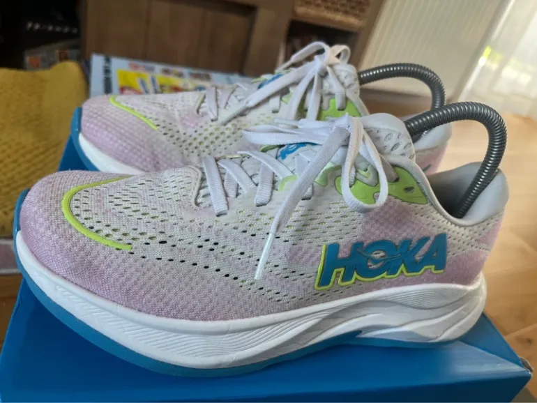 Used Hoka Rincon 4 bike — image 2 of 10
