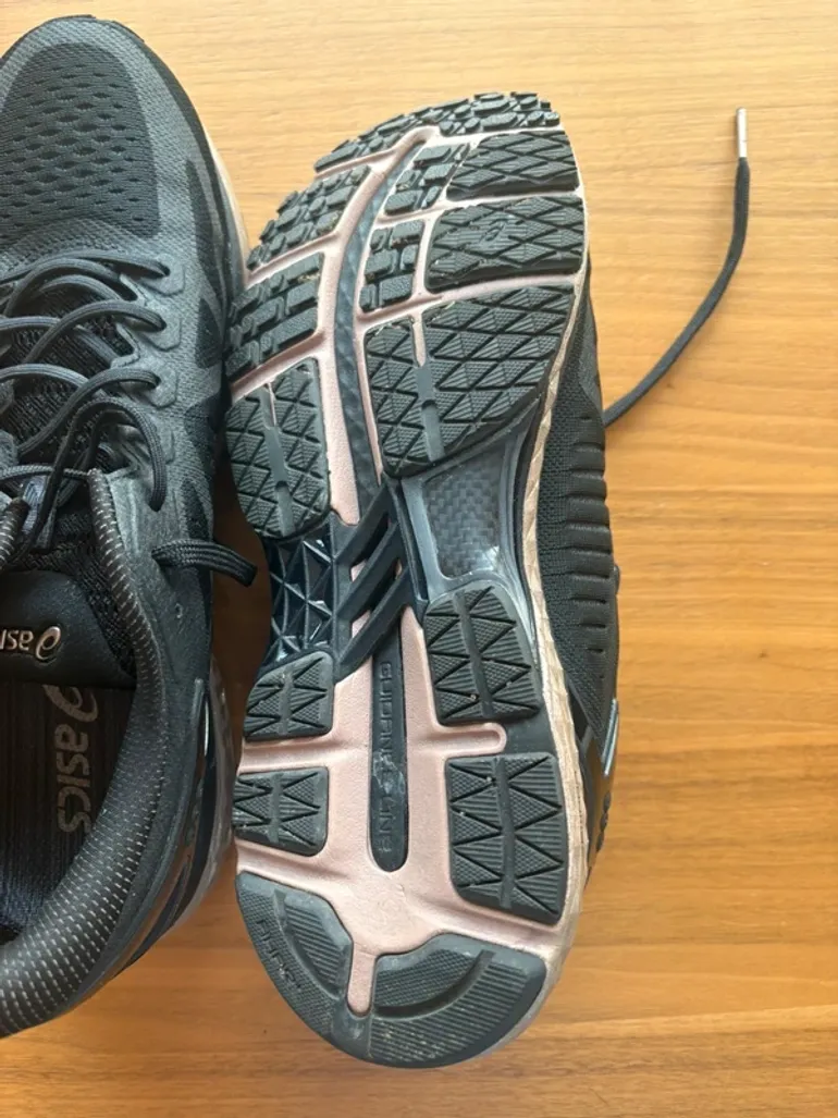 Asics Metarun bike d'occasion — image 5 sur 7