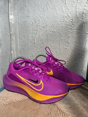 Used Premium Zoom Fly 5 bike