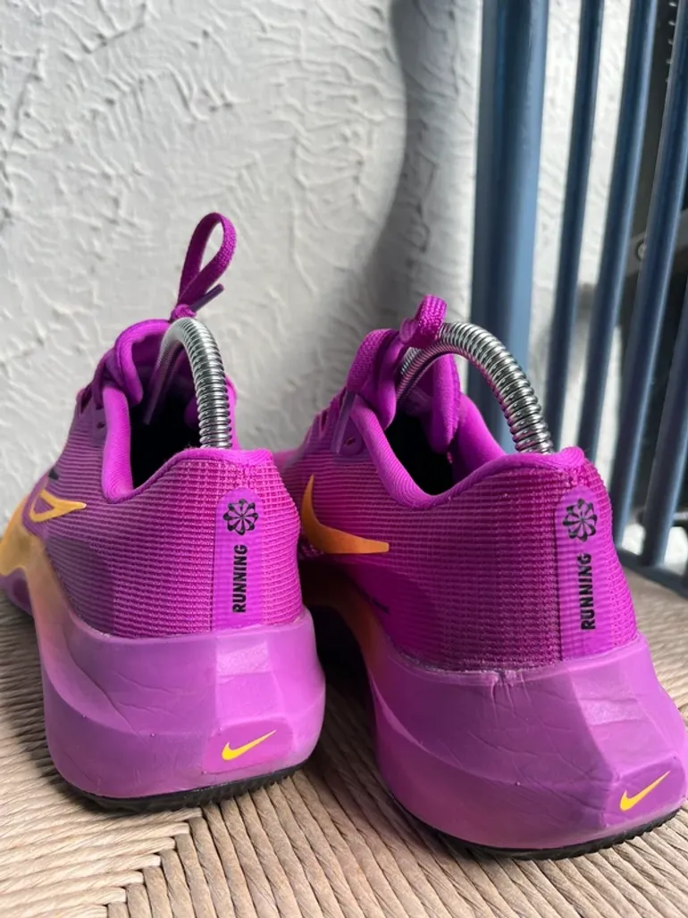Used Premium Zoom Fly 5 bike — image 7 of 8