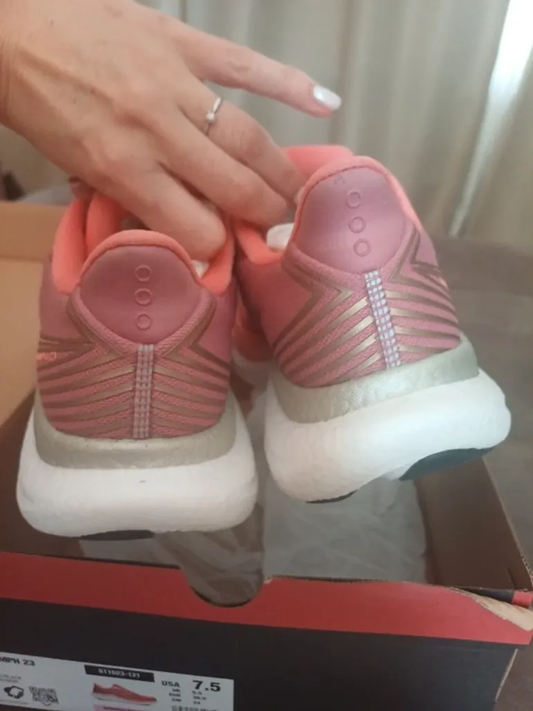 Używany Saucony Running Shoes bike — zdjęcie 4 z 6