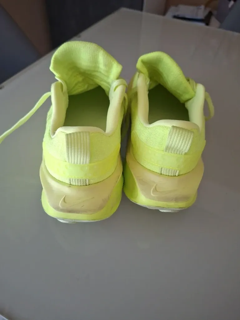 Używany Nike Realtà x Infinity Run bike — zdjęcie 6 z 11