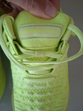 Używany Nike Realtà x Infinity Run bike — zdjęcie 2 z 11