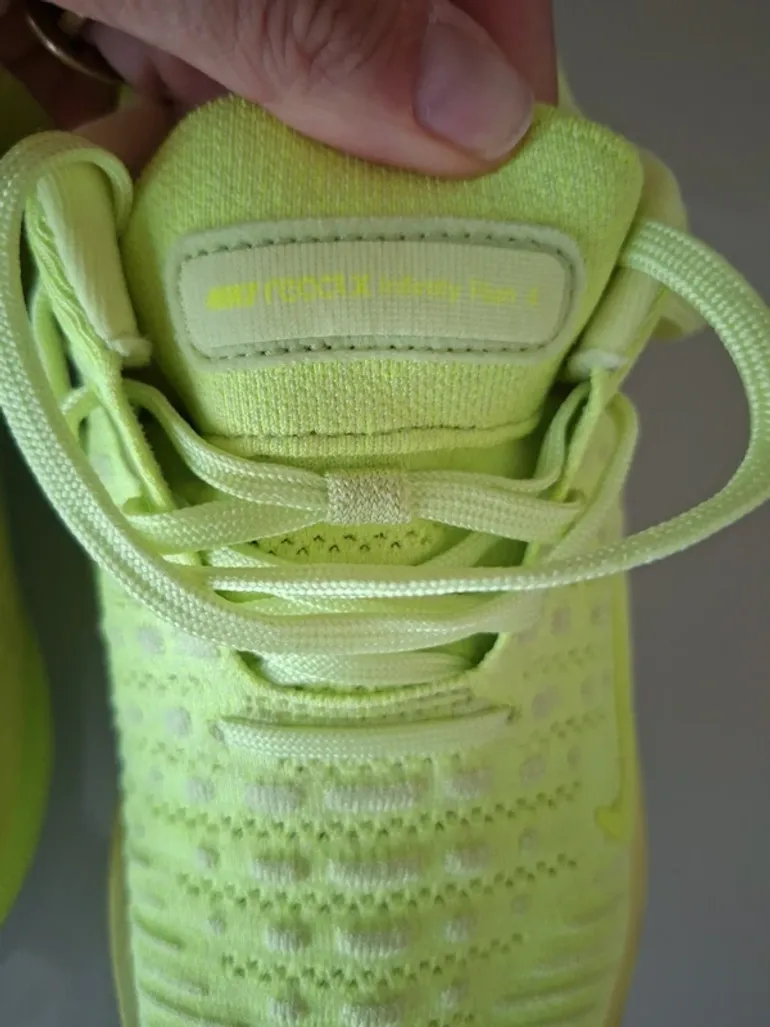 Używany Nike Realtà x Infinity Run bike — zdjęcie 2 z 11