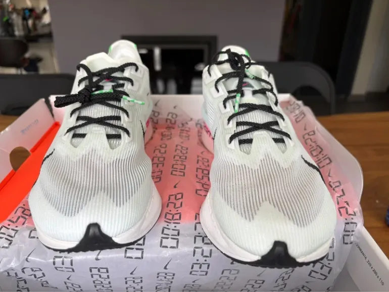 Used Nike Vaporfly Next% 4 bike — image 3 of 5