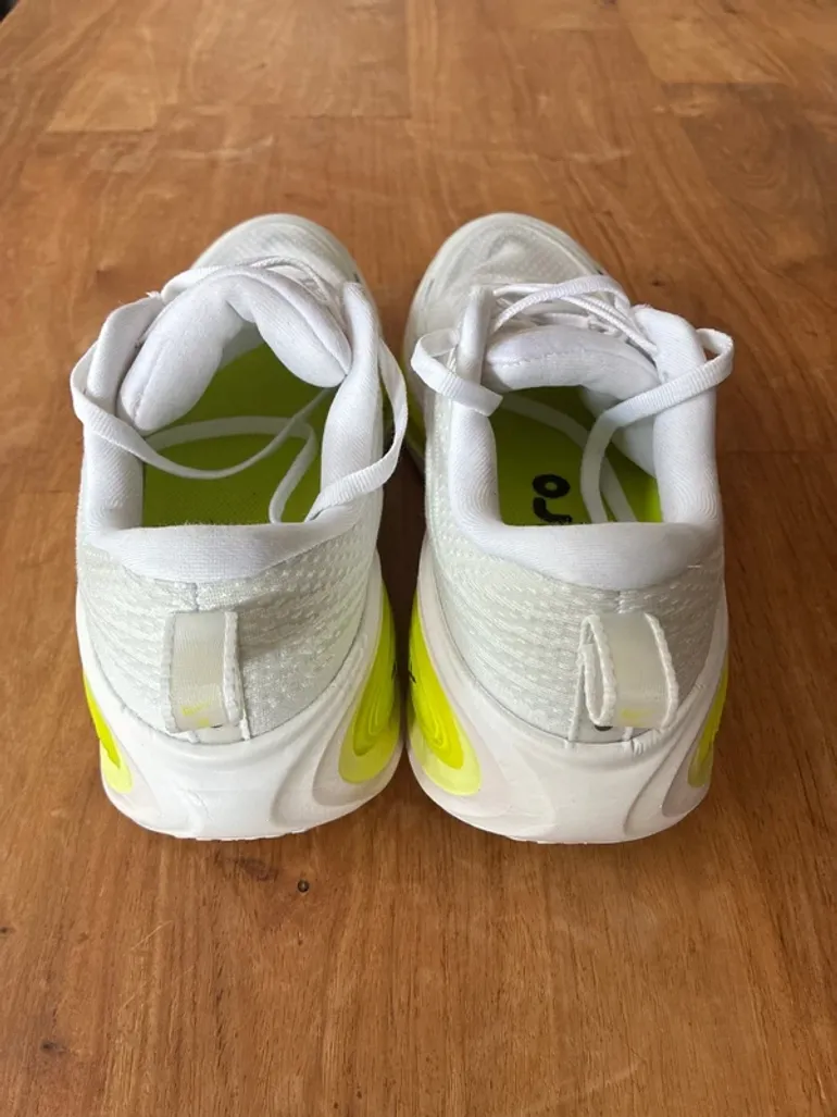 Used Nike Vomero Plus bike — image 4 of 13