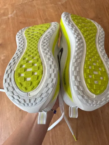 Used Nike Vomero Plus bike — image 10 of 13