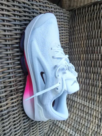 Used Rose Nike Chaussures bike