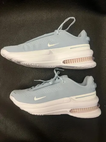Gebrauchtes Nike Light Armory Blue Pink Foam bike