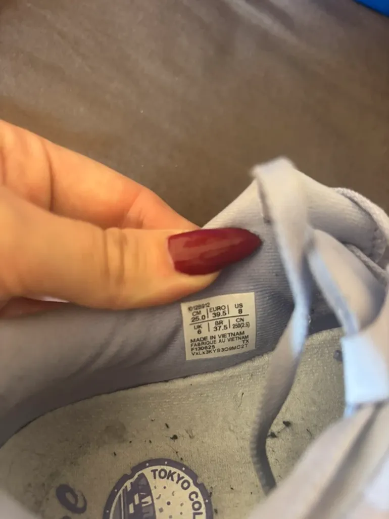 Gebrauchtes Asics novablast 5 tokyo bike — Bild 2 von 2