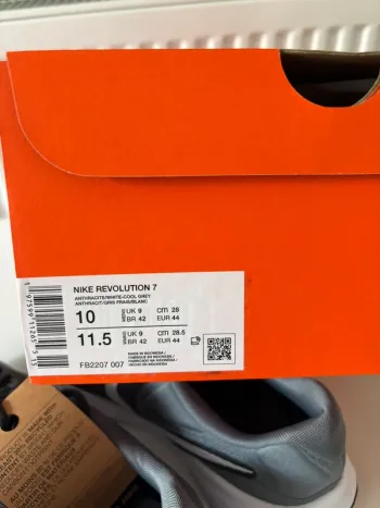 Tweedehands Nike Revolution 7 bike — afbeelding 4 van 5