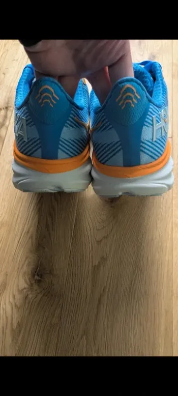 Used Hoka Clifton 9 bike — image 3 of 7