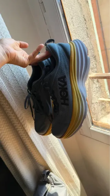Tweedehands Hoka Bondi 8 bike — afbeelding 3 van 6