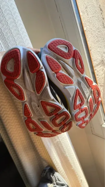 Tweedehands Hoka Bondi 8 bike — afbeelding 4 van 6