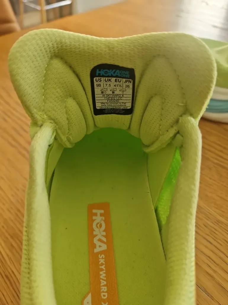 Orange Hoka Skyward X bike d'occasion — image 4 sur 7