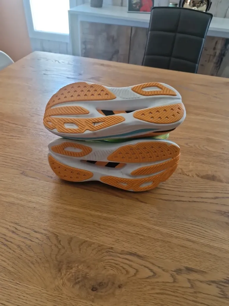 Orange Hoka Skyward X bike d'occasion — image 5 sur 7
