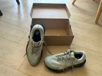 Gebrauchtes Asics Novablast 5 TR bike — Bild 2 von 5