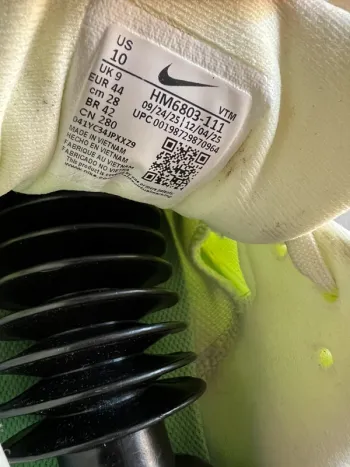 Used Nike Vomero 18 bike — image 6 of 6