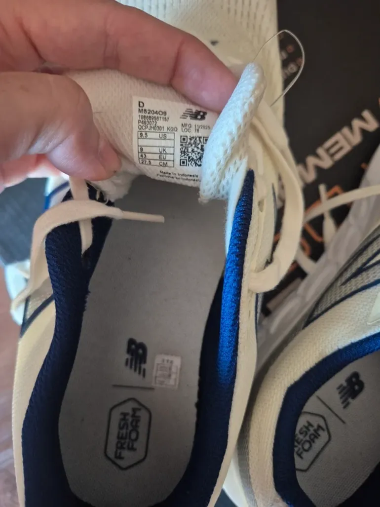 Tweedehands New Balance 520 V9 bike — afbeelding 2 van 6