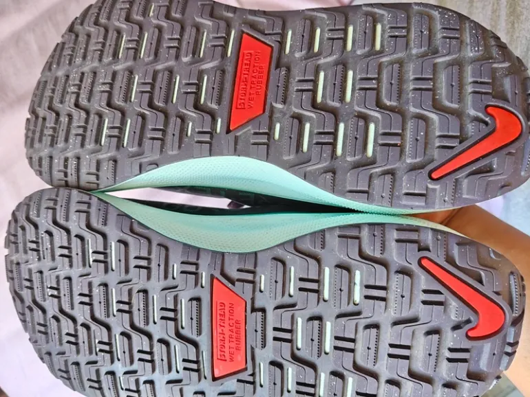 Used Nike ReactX Infinity Run Gore-Tex bike — image 5 of 7