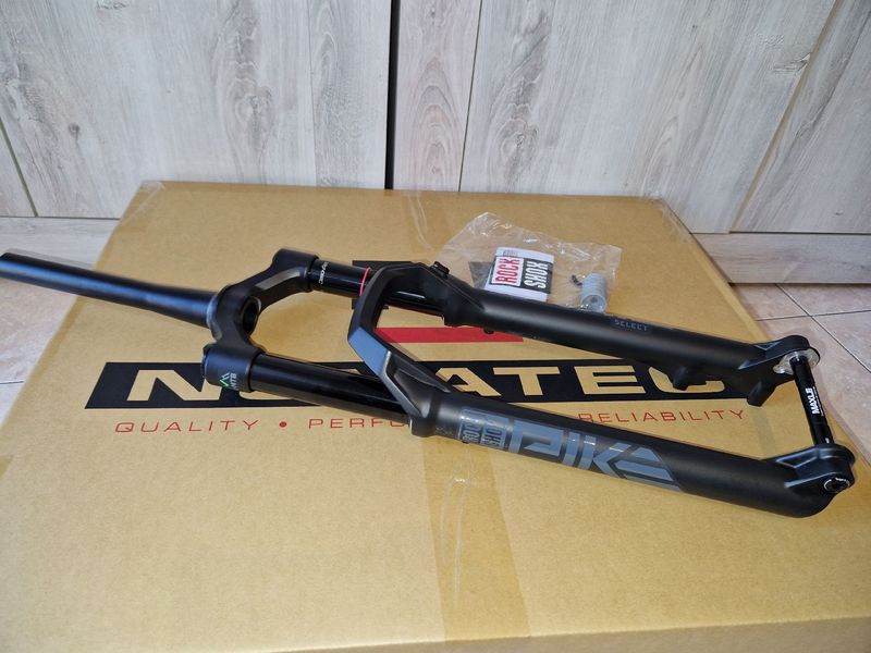 Used RockShox Pike Select Charger RC Debon Air 2026 Fork