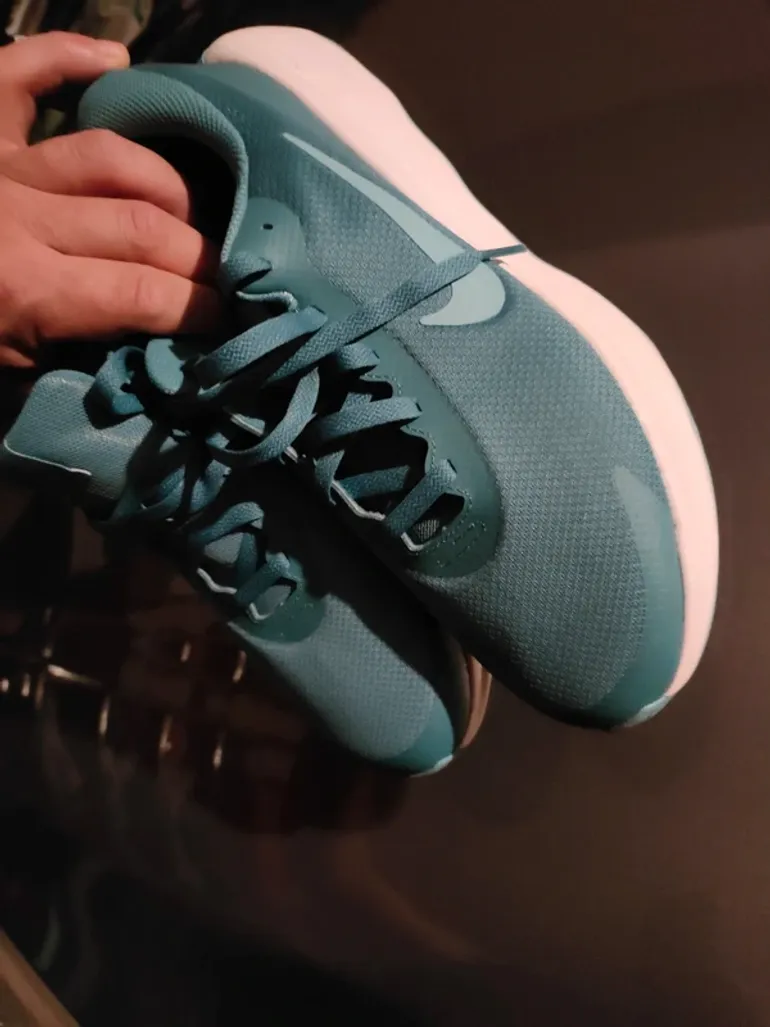 Used Scarpa Nike sneakers bike — image 6 of 6