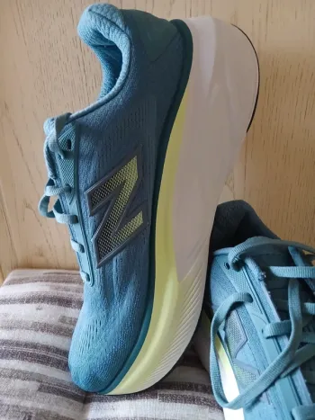 Used New Balance MORE V6 bike — image 2 of 8